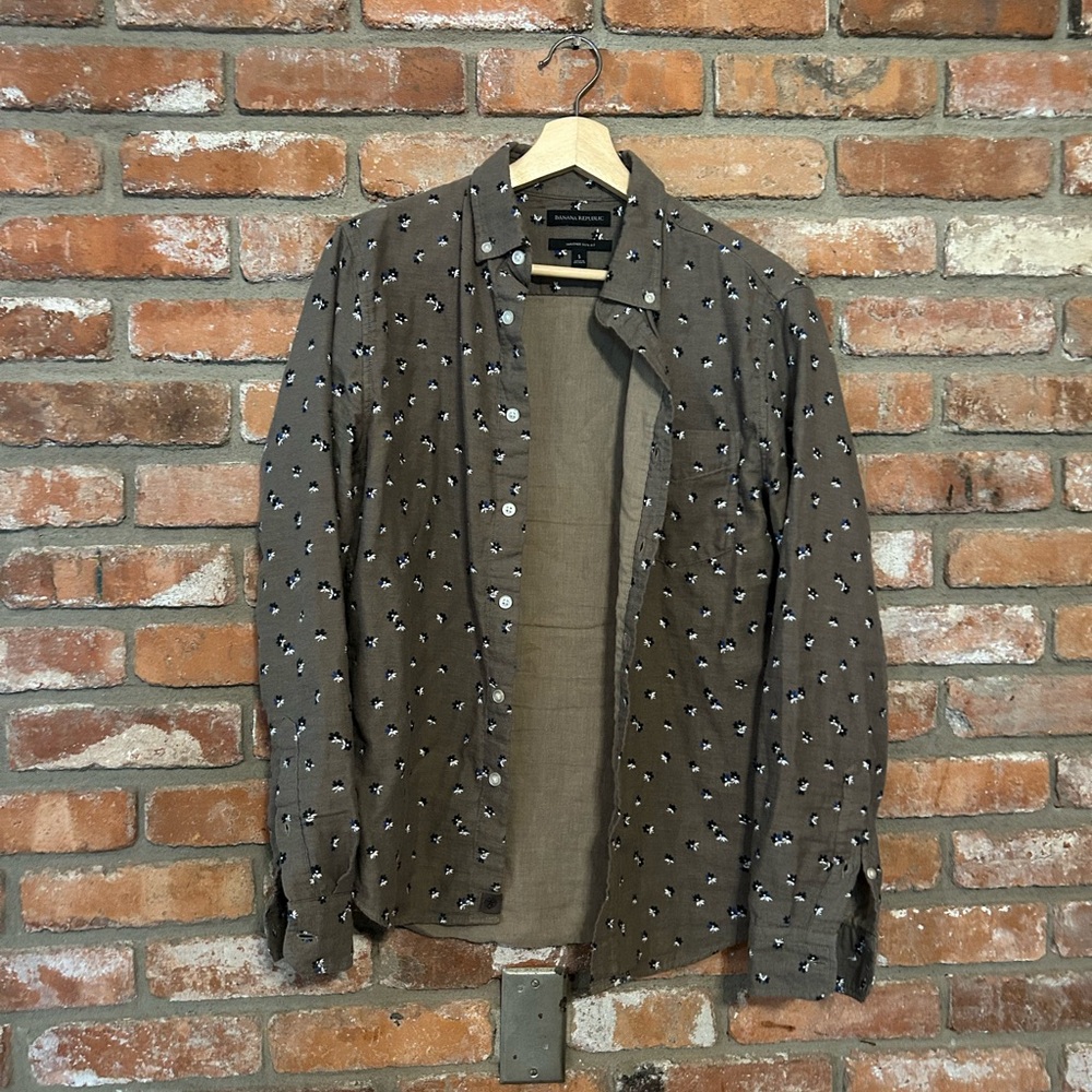 Men's Banana Republic Dark Green Patterned Shirt